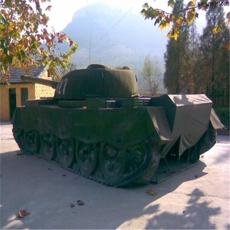 南郊大型充气坦克